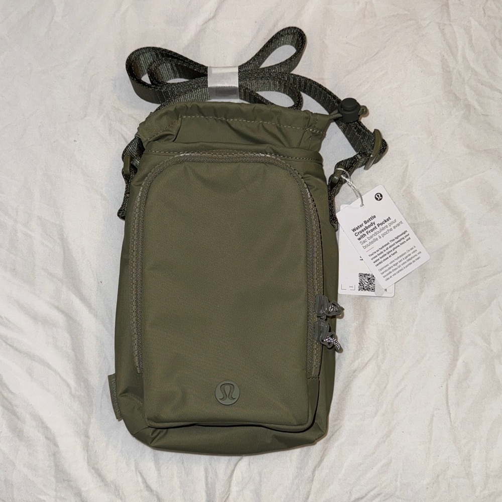 Lululemon water bottle crossbody bag with front pocket 2L olive green
